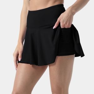 Tennis skirt with shorts - Halara